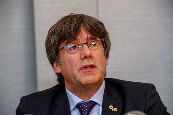 15 October 2019, Belgium, Roeselare: Carles Puigdemont, Former President of the Government of Catalonia, speaks during "Wat met Europa" (What with Europe) event, organized by Marnixring Roeselare. Photo: Kurt Desplenter/BELGA/dpa