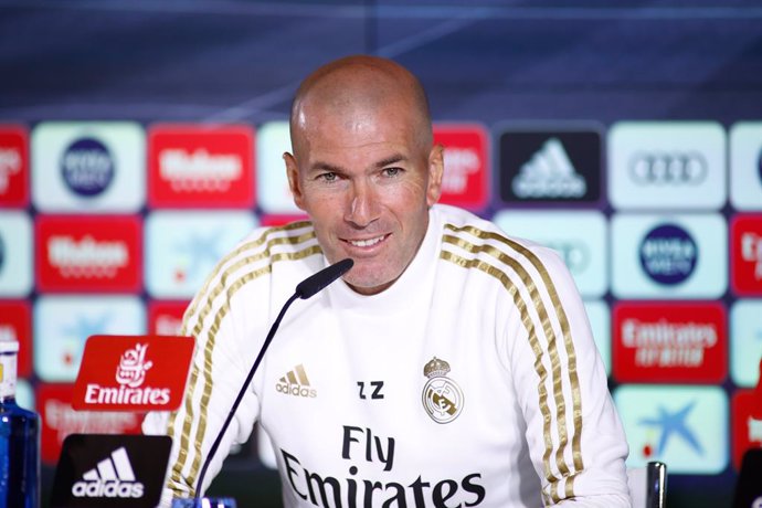 Fútbol.- Zinédine Zidane: "Tengo mi preferencia, pero jugaremos el Clásico cuand