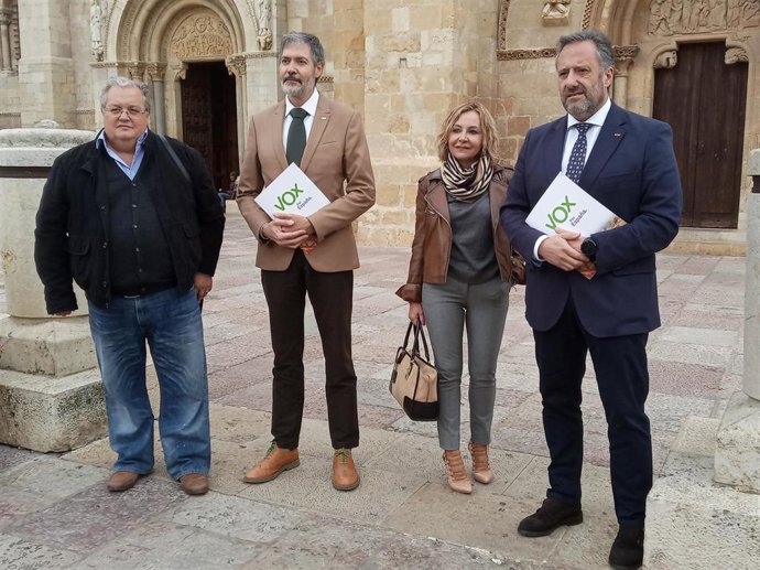 Candidatos de Vox al Congreso por León.