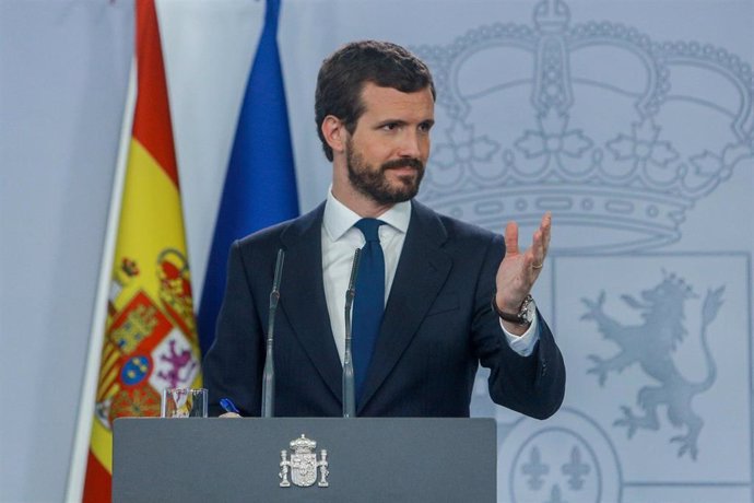 El presidente del PP, Pablo Casado en rueda de prensa en La Moncloa tras su reunión con el presidente del Gobierno en funciones, Pedro Sánchez, para analizar la situación en Cataluña tras la sentencia del juicio del 'procés', en Madrid (España), a 16 de