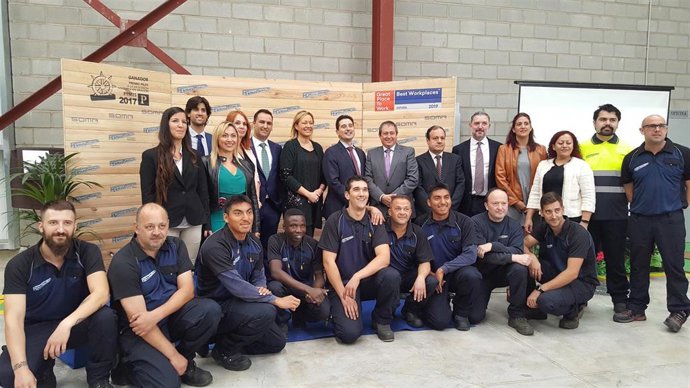 Gastón nueva planta de la empresa Soluciones Metálicas Asensio (SOMA)