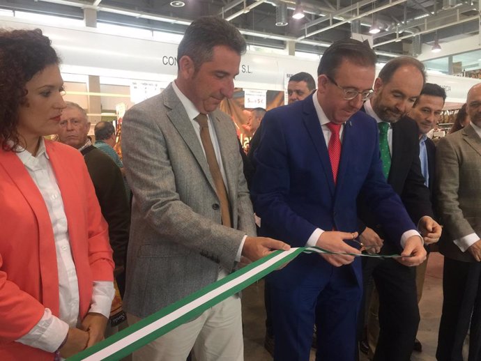 Huelva.- Junta defiende el sector ganadero en la inauguración de la XXIV Feria d