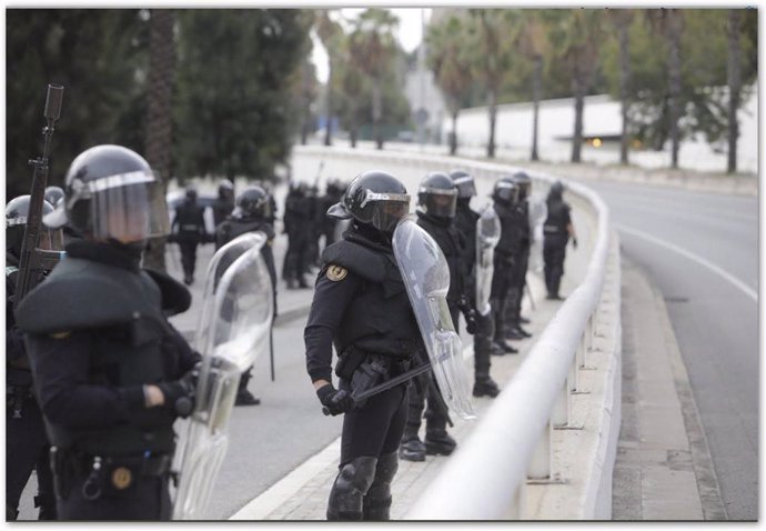Unitats de la Gurdia Civil desplegats a Catalunya davant la convocatria de vaga per la sentncia del procés