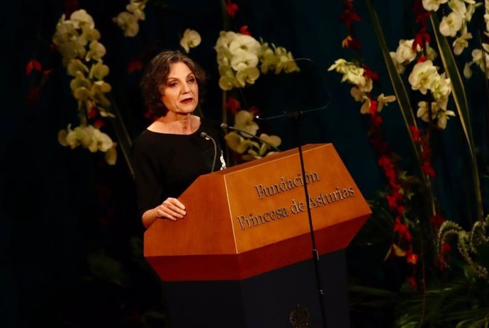 La galardonada con el Premio Princesa de Asturias de Investigación Científica y Técnica, Sandra Myrna Díaz, pronuncia su discurso en la ceremonia de entrega.