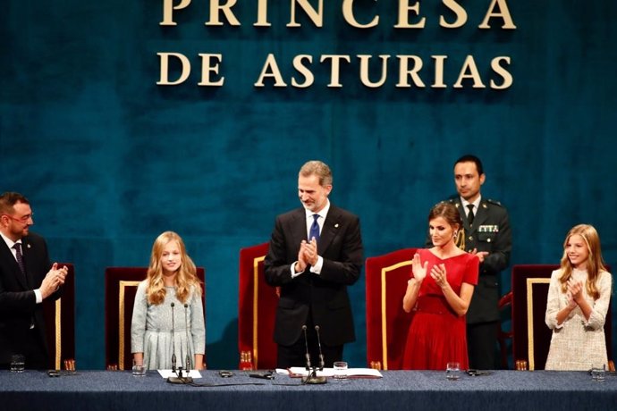 Premios.- La Princesa de Asturias brilla en su debut en los Premios y evoca su "
