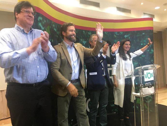 Uribe (i), Espinosa de los Monteros, Sáez y Monasterio.