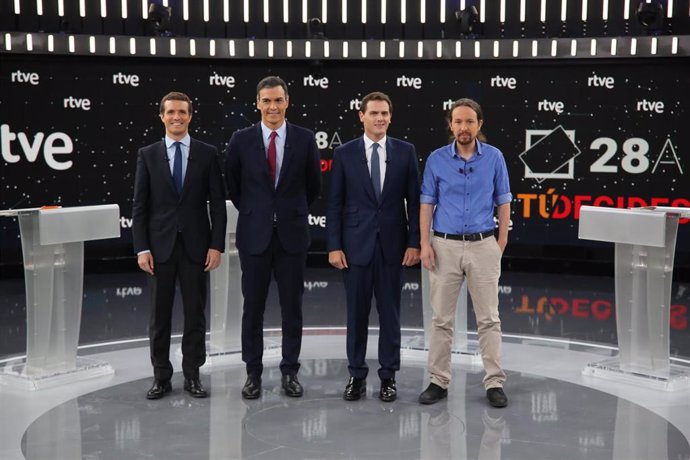 (e-d) El president del PP, Pablo Casado; el president del Govern central, Pedro Sánchez; el president de Ciutadans, Albert Rivera; i el secretari general d'Unides Podem, Pablo Iglesias, en el debat a quatre de RTVE.