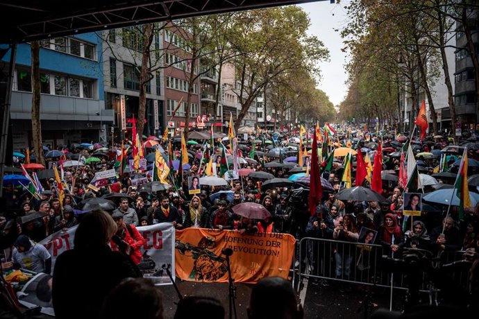 Manifestación kurda en Colonia (Alemania)