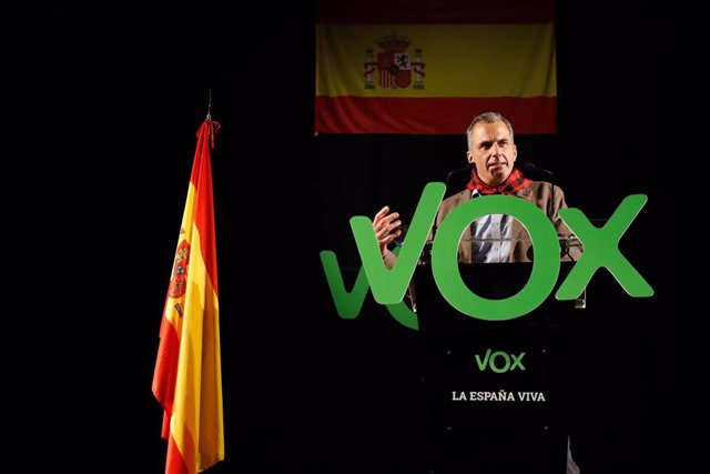 El secretario general de Vox, Javier Ortega Smith, durante su intervención en un acto de su partido político en la Sala Multiusos del Auditorio de Zaragoza, en Zaragoza a 19 de octubre de 2019.