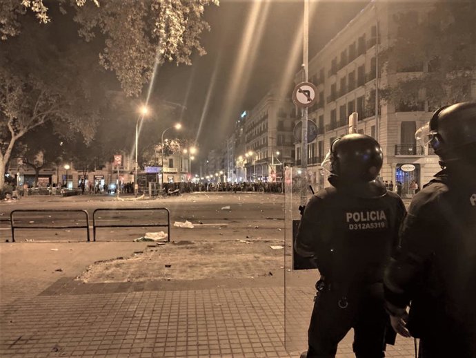 Concentració a la plaa Urquinaona de Barcelona en el sis dia de protestis contra la sentncia del processo independentista