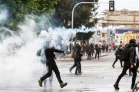 Más de 9.000 militares desplegados en Chile por el primer toque de queda en más de 30 años