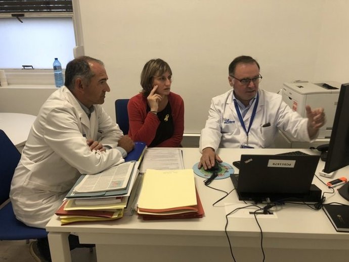 La consellera de Salud de la Generalitat, Alba Vergés, se interesa por los heridos en el Hospital Vall d'Hebron