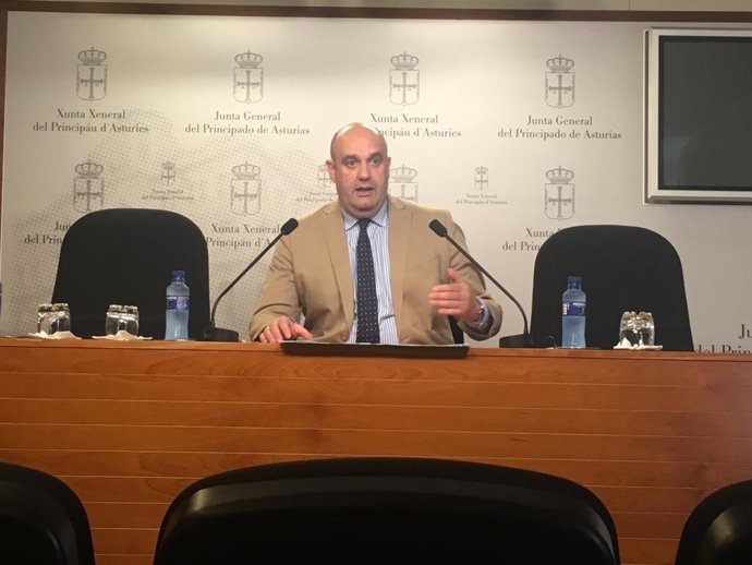 Pedro Leal, diputado de Foro en la Junta General