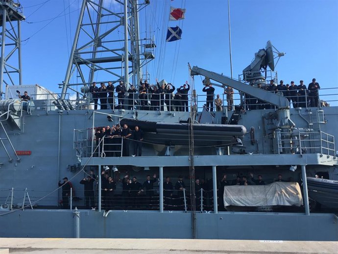 La fragata 'Victoria' parte de Rota para integrarse en la operación Atlanta.