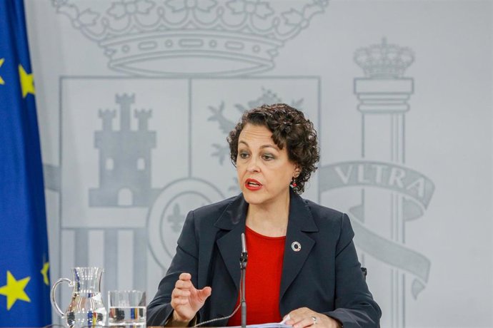 La ministra de Trabajo, Migraciones y Seguridad Social en funciones, Magdalena Valerio, comparece ante los medios de comunicación tras una reunión del Consejo de Ministros en Moncloa.