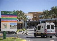 Tres heridos en Sevilla tras una colisión múltiple entre una moto, un coche y una furgoneta