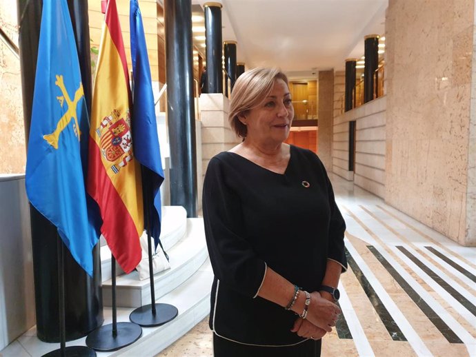 La alcaldesa de Avilés, Mariví Monteserín, tras la reunión con el presidente del Principado, Adrián Barbón, en la sede de Presidencia.