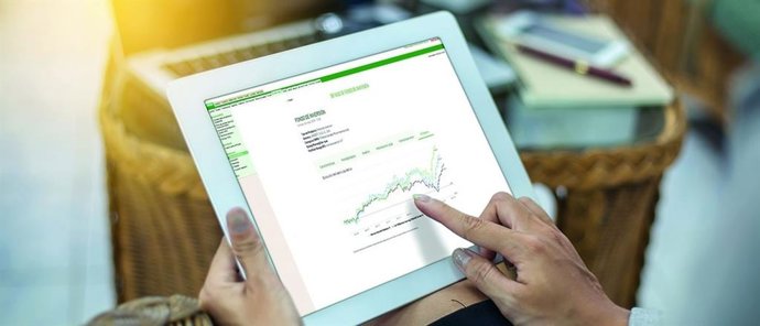 Imagen del acceso a la Banca Digital de Unicaja, que posibilita el traspaso de un fondo de inversión.