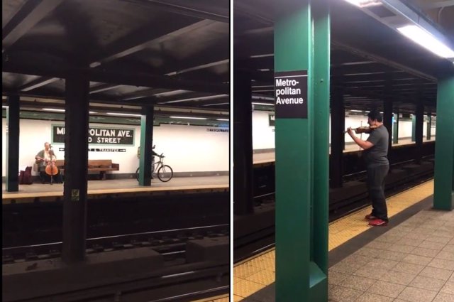 Dos músicos de la calle improvisan un concierto en andenes opuestos en el metro de Nueva York