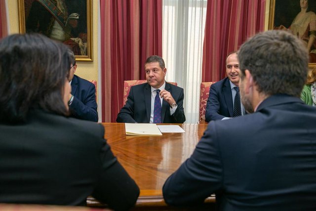 El presidente, Emiliano García-Page, en una visita institucional a Guadalajara