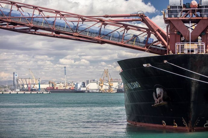 Vaixell al Port de Tarragona