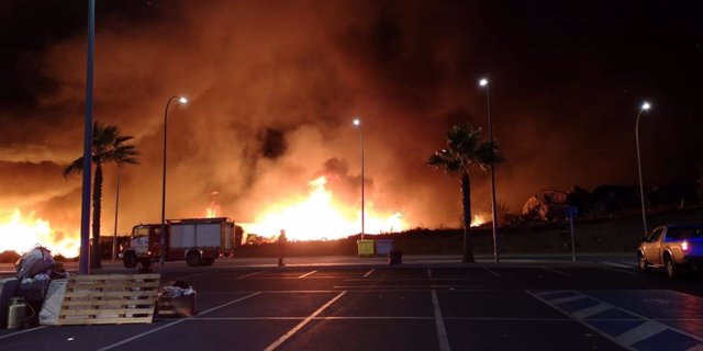 Incendio de un asentamiento de inmigrantes en Lepe (Huelva)