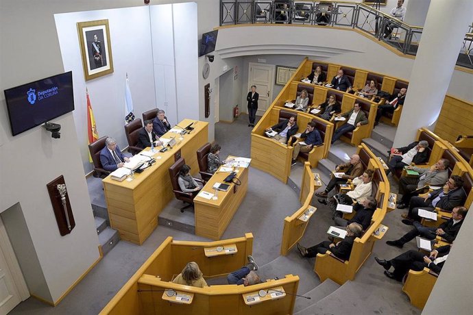 Pleno da Deputación da Coruña