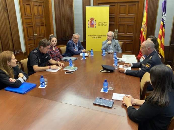 El delegado del Gobierno en Baleares, Ramon Morey, preside el encuentro con la Jefatura Superior de la Policía Nacional de Baleares.