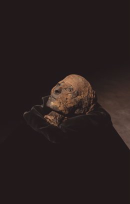 Imagen de la cabeza de una momia del Imperio Nuevo de Egipto que se expondrá en Feriarte 2019.