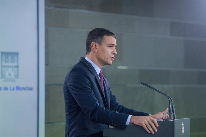 El presidente del Gobierno, Pedro Sánchez, realiza una intervención en el Palacio de La Moncloa