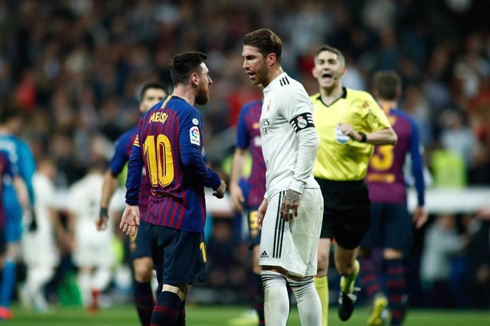 Leo Messi y Sergio Ramos en un Clásico Real Madrid-FC Barcelona