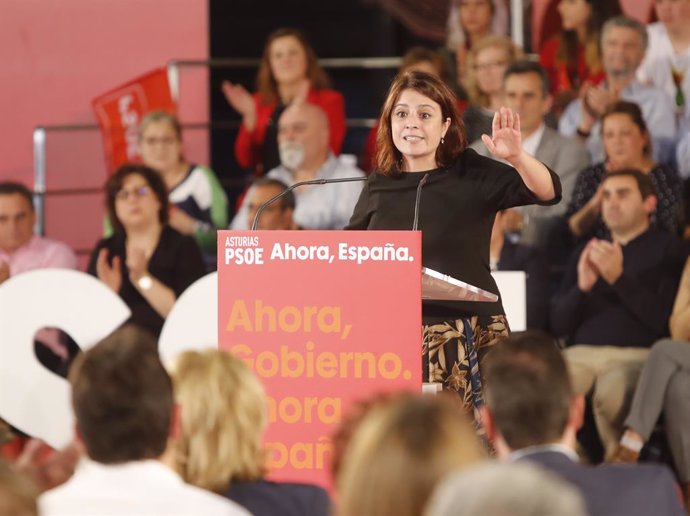 La portaveu socialista al Congrés, Adriana Lastra, en un acte del PSOE a Oviedo, 4 d'octubre del 2019