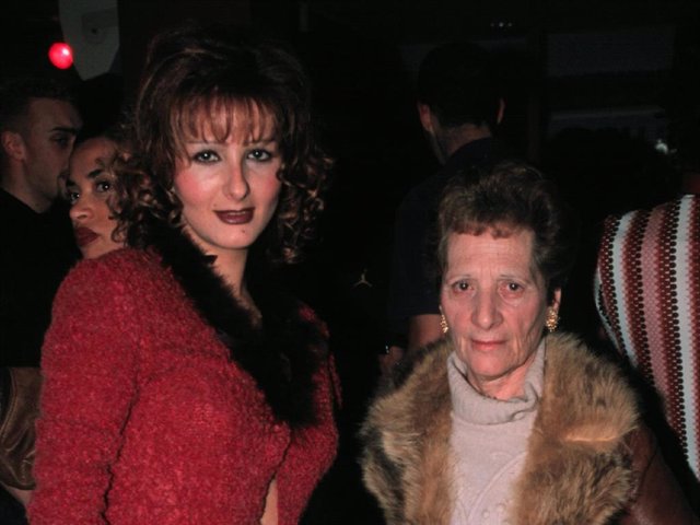 Yurena junto a su madre, Margarita Seisdedos