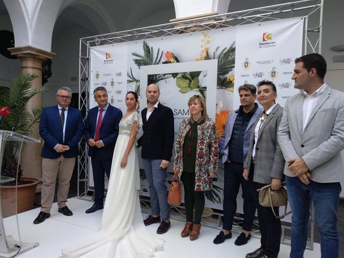 Morales (izda.), en la presentación de la I Feria de Bodas de Los Pedroches