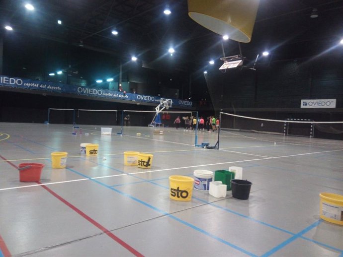 Goteras en el Corredoria Arena