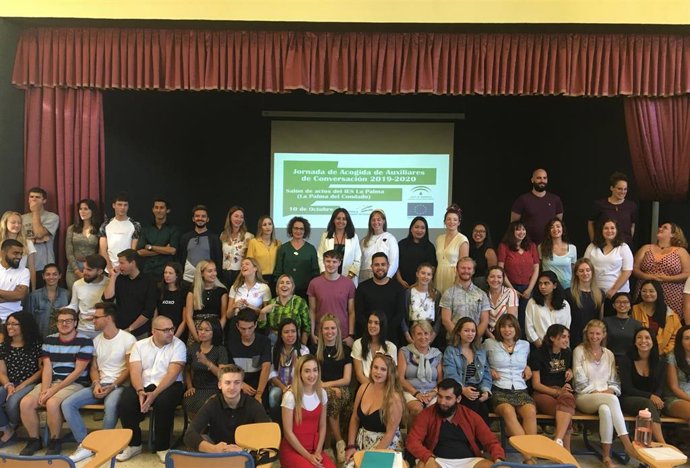 Imagen de archivo de auxiliares de conversación de los centros públicos bilingües de Huelva.