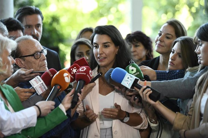 La portavoz de Vox en la Asamblea de Madrid, Rocío Monasterio, atiende a los medios de comunicación, en Madrid (España), a 25 de septiembre de 2019.