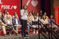 Susana Díaz destaca "el papel del PSOE" siempre que España lo ha necesitado y "el ejemplo de firmeza" de Pedro Sánchez