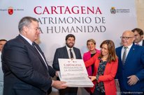 Firma Cartagena como Ciudad Patrimonio de la Human