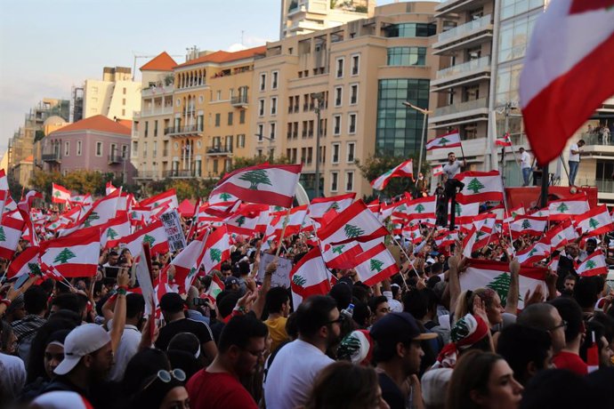 Líbano.- Los manifestantes mantienen sus protestas en Líbano pese a las promesas