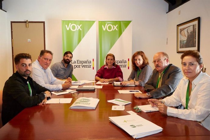 Reunión de Stop Impuesto de Sucesiones y Vox.