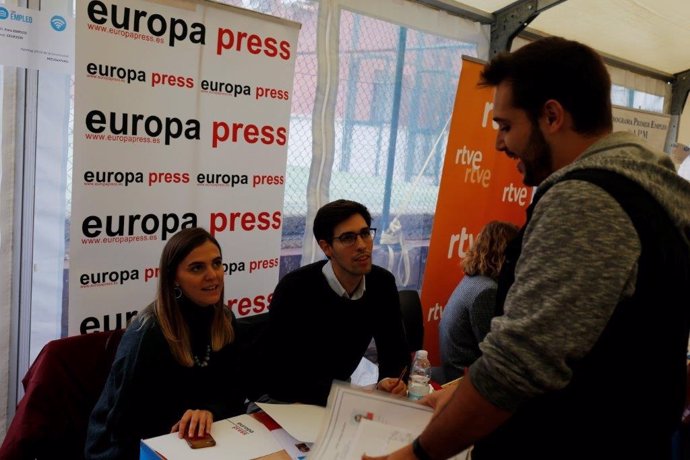 Trabajadores de Europa Press en el Foro de Empleo organizado por la Universidad CEU San Pablo.
