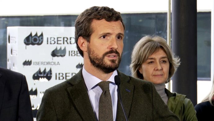 El president del PP, Pablo Casado, ofereix declaracions després de la visita per la central d'Iberdrola a Bilbao /Euskadi (Espanya), a 22 d'octubre del 2019.