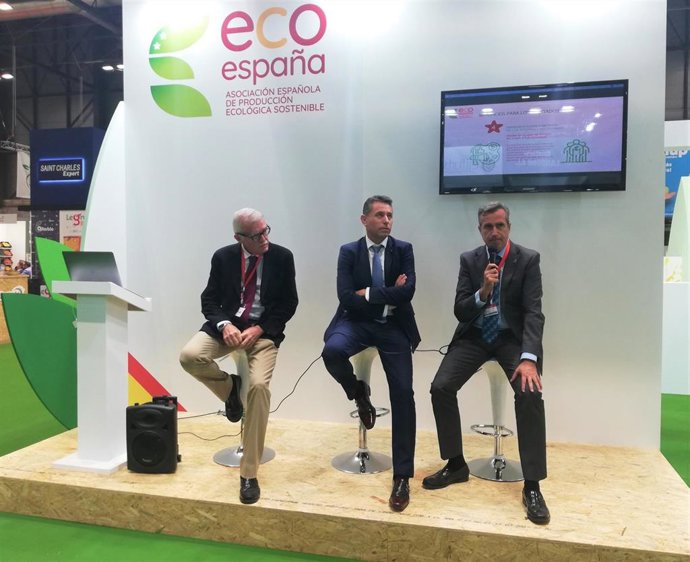 (De Izda A Drcha) Francisco Bravo, Consejero Delegado De Ecoespaña; Paco Belmonte, Presidente Y Luis Miguel Fernández, Gerente De Coexphal.