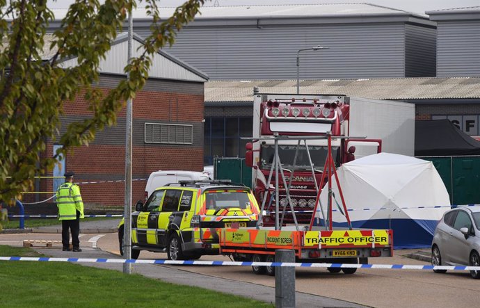 Police find 39 bodies in container truck in England