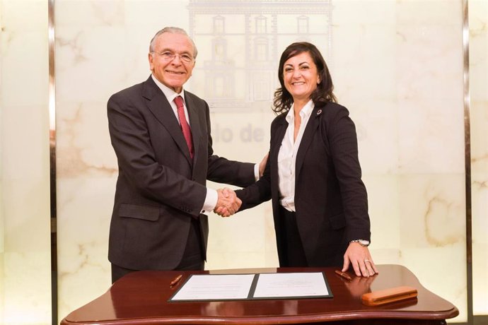 Gobierno de La Rioja y la Caixa firman un convenio por 3 millones para acciones sociales