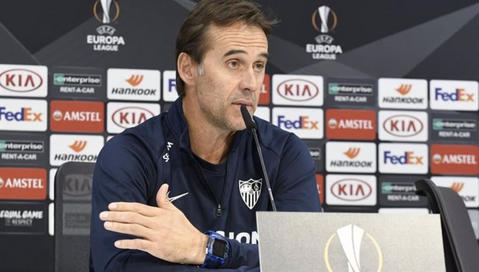 El entrenador del Sevilla FC, Julen Lopetegui, en rueda de prensa de la Liga Europa