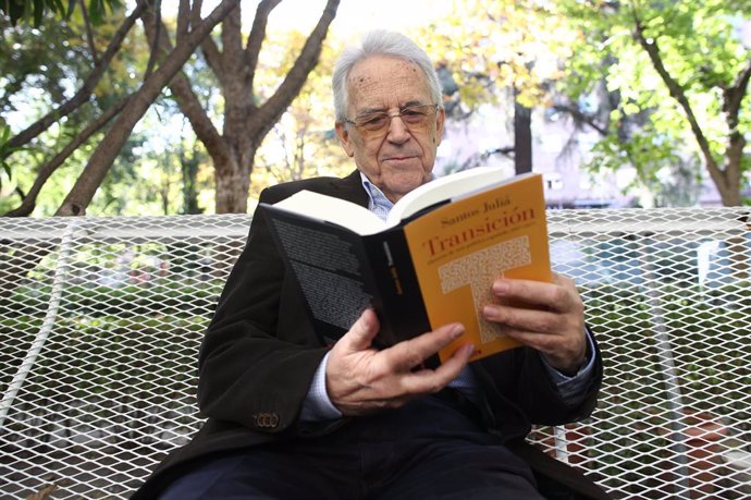 L'historiador Santos Juliá presenta el seu nou llibre