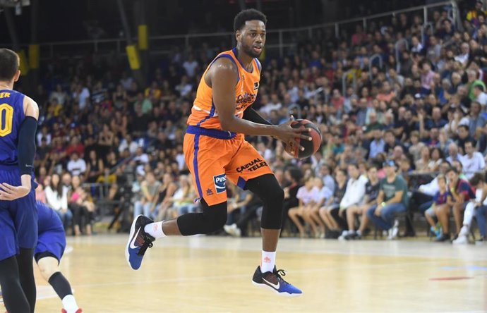 Jordan Lloyd con el Valencia Basket