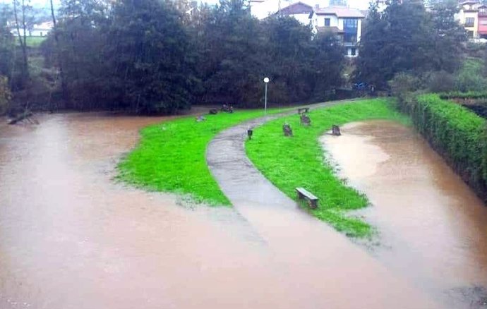 Imagen de las inundaciones en Llanes.
